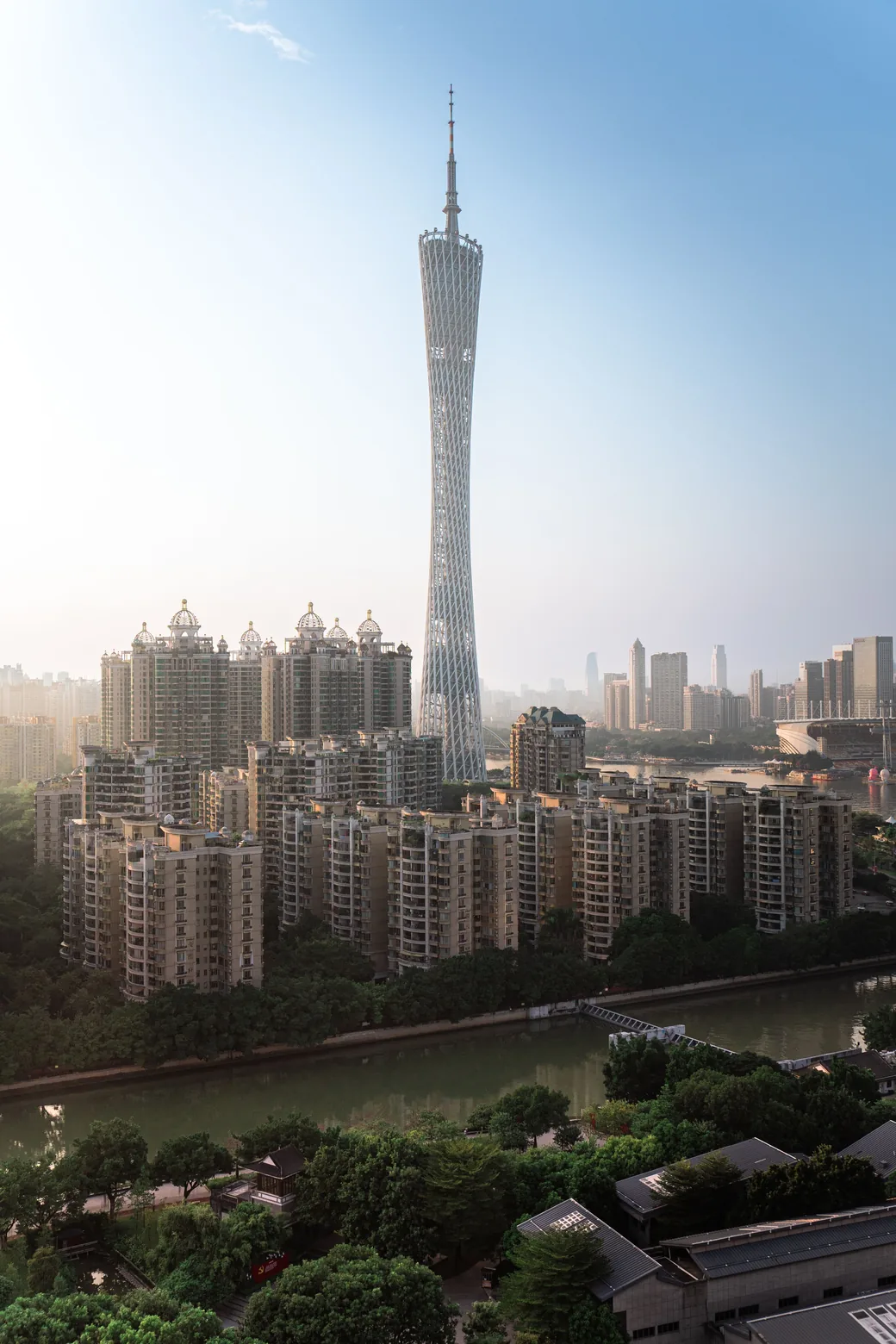 Canton Tower v Guangzhou