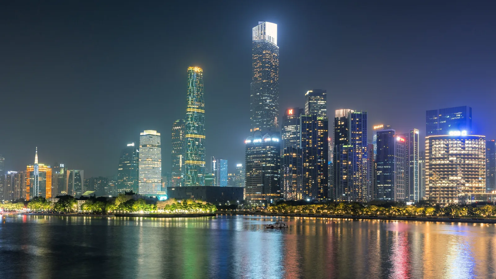 Panoráma Guangzhou v noci