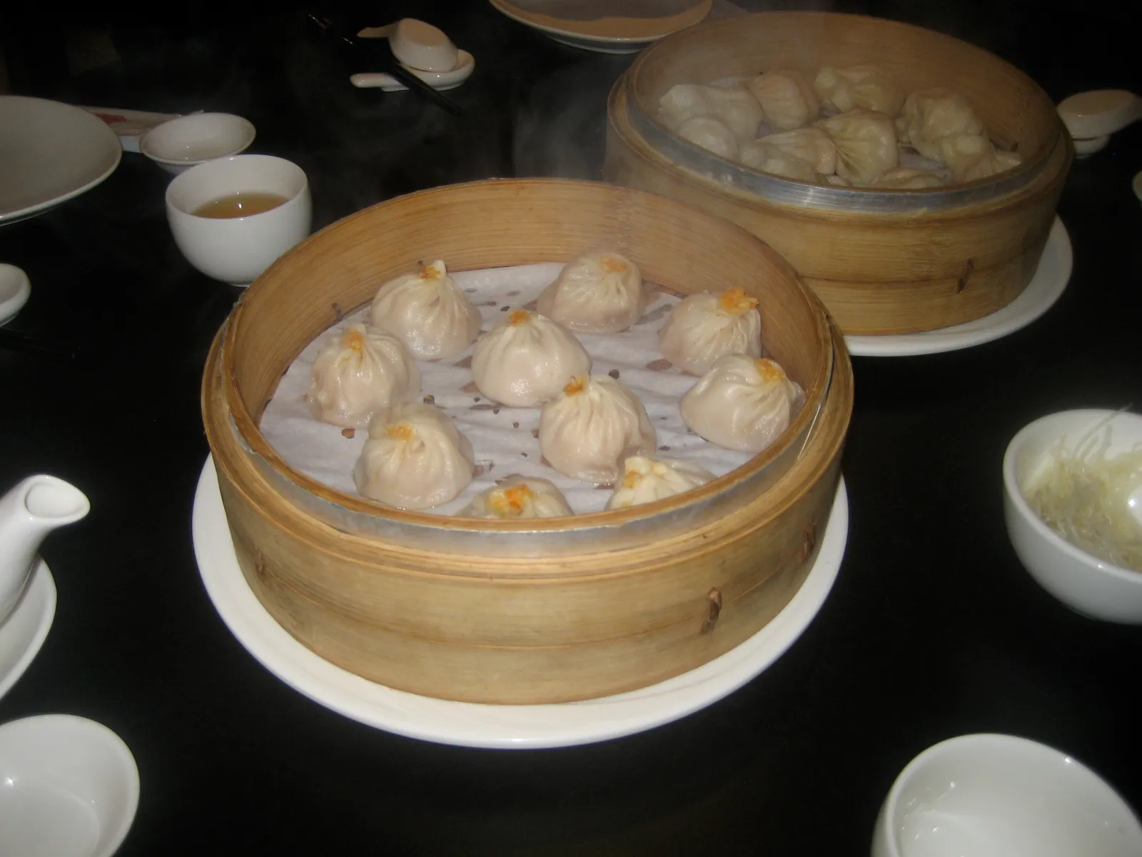 Knedlíčky xiaolongbao v bambusovom košíku